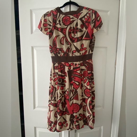 Kay Unger Silk Vintage c 2005 Brown and Red Floral pleated Dress Size 6 - Picture 3 of 6